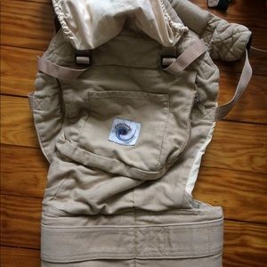 Ergo carrier